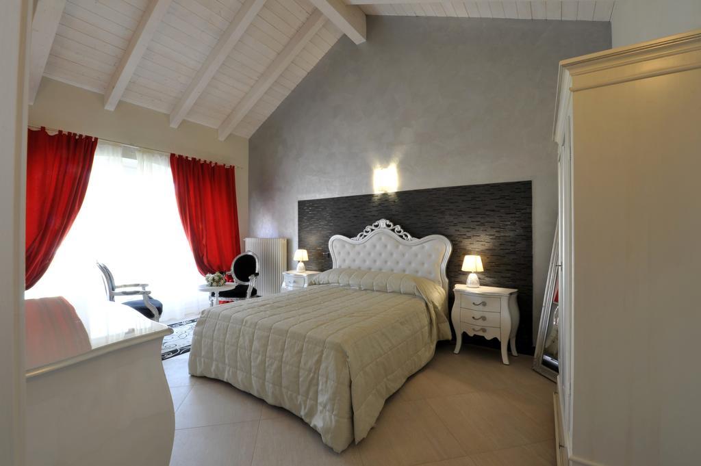 Agriturismo Cascina Varie Castagnito Exterior photo