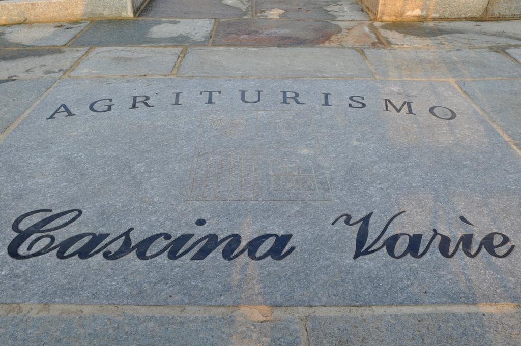 Agriturismo Cascina Varie Castagnito Exterior photo