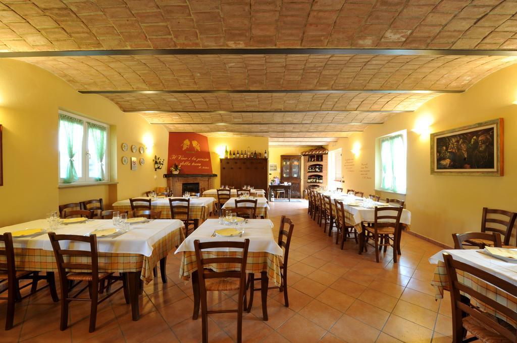 Agriturismo Cascina Varie Castagnito Exterior photo