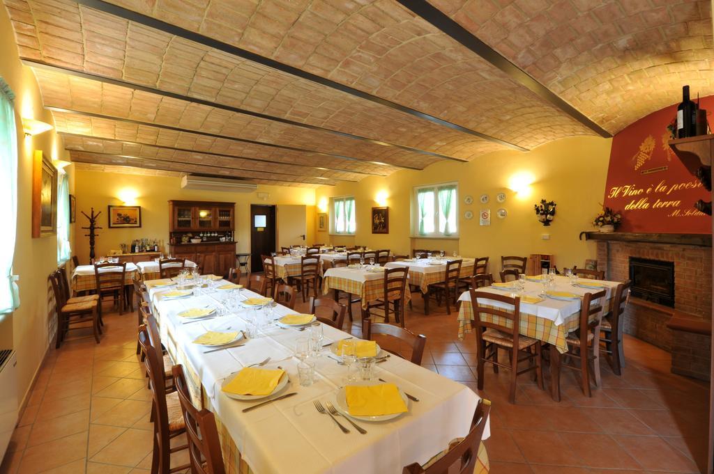 Agriturismo Cascina Varie Castagnito Exterior photo